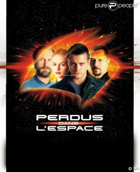 159951-l-affiche-du-film-perdus-dans-l-espace-637x0-2.jpg