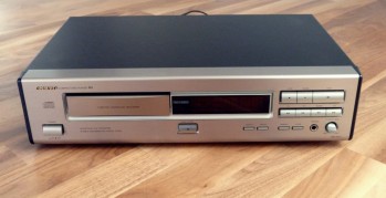 Onkyo-DX-7011.jpg